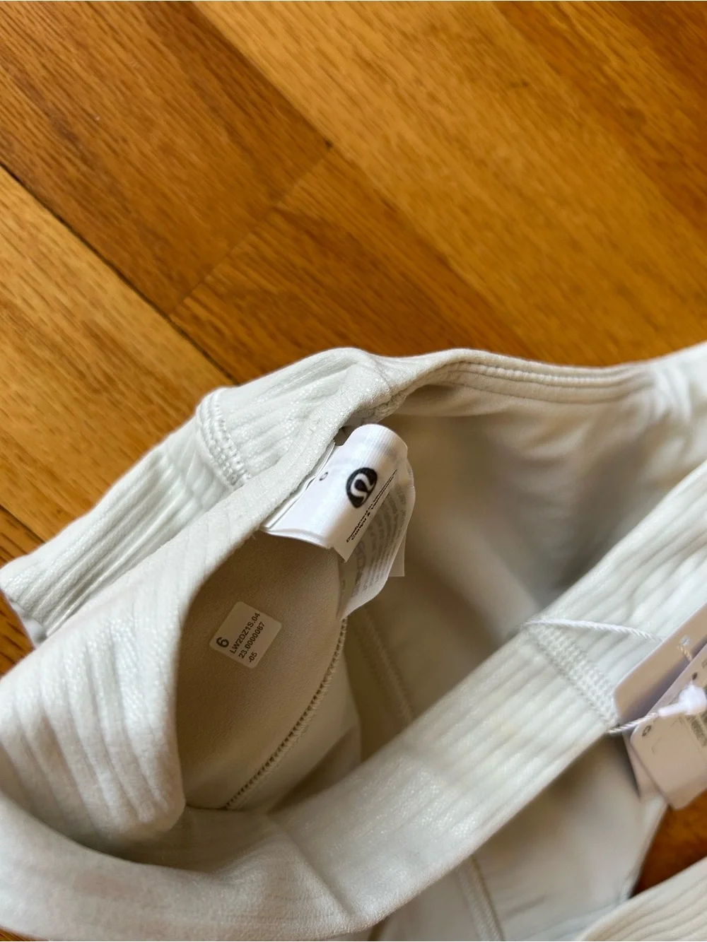 Lululemon Align Ribbed V-Neck Bra - Shine